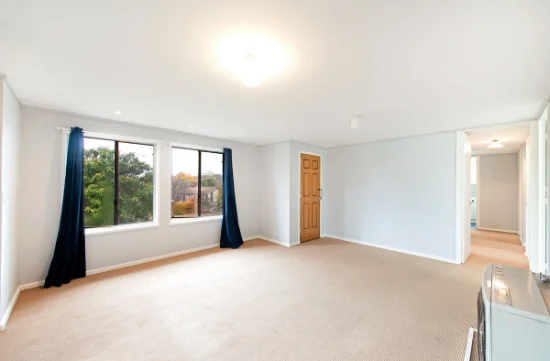10 Bennelong Crescent, Macquarie, ACT 2614