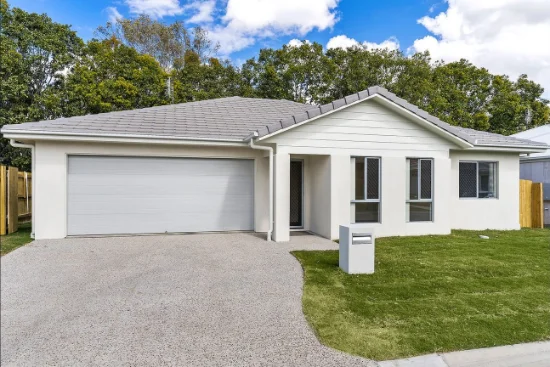 10 Bimbadean Circuit, Southside, Qld 4570