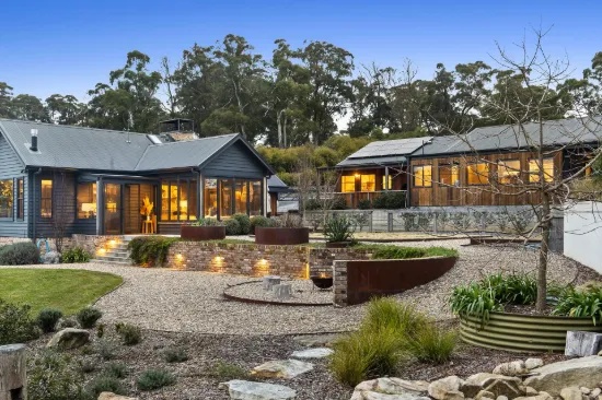 10 Bloomfield Close, Bowral, NSW 2576