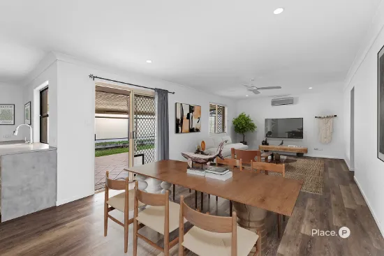 10 Blue Mountain Crescent, Warner, Qld 4500