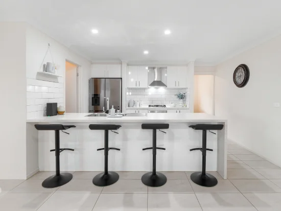 10 Bower Vine Road, Junction Village, Vic 3977