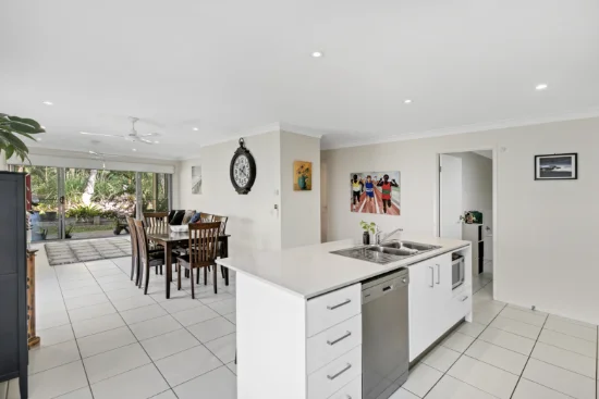 10 Brushbox Way, Peregian Springs, Qld 4573