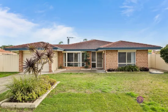 10 Bunda Place (House), Waikiki, WA 6169