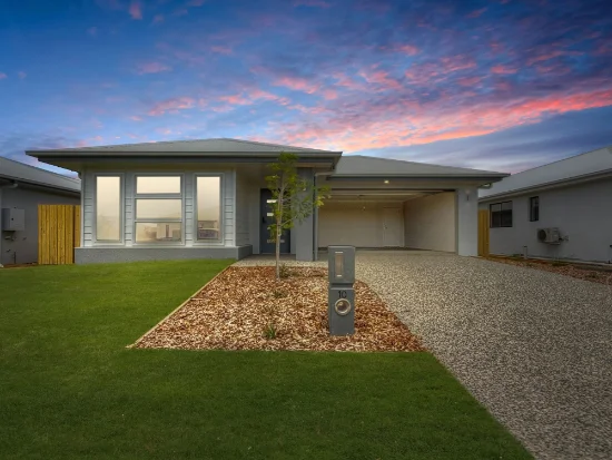 10 Buttonwood Circuit, Rasmussen, Qld 4815