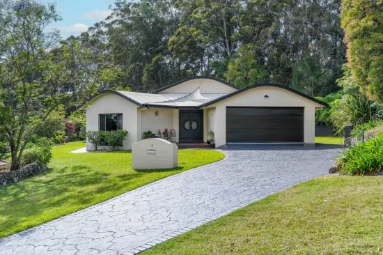 10 Callemondah Close, Narrawallee, NSW 2539