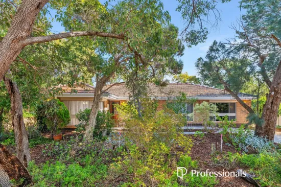 10 Cameron Close, Lesmurdie, WA 6076