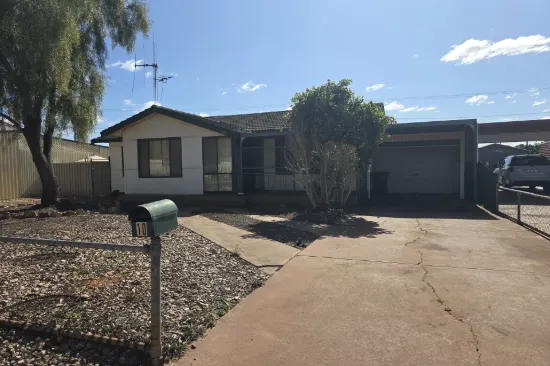 10 Carlson Street, Whyalla Stuart, SA 5608
