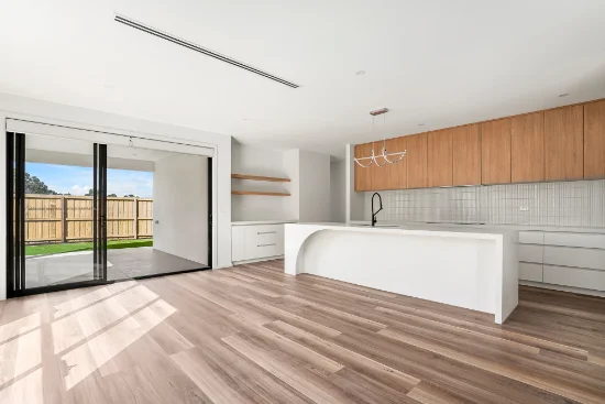 10 Castletroy Cct, Wollert, Vic 3750