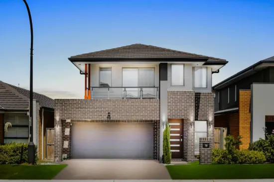 10 Caulfield Parkway, Box Hill, NSW 2765