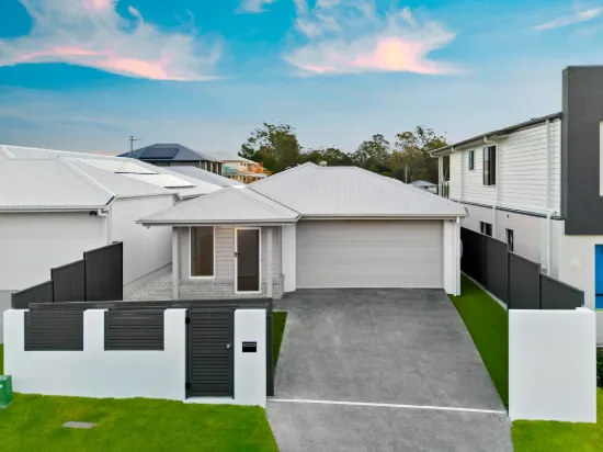 10 Charleston Place, Heathwood, Qld 4110