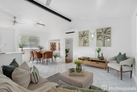 10 Cicero Close, Mooroobool, Qld 4870