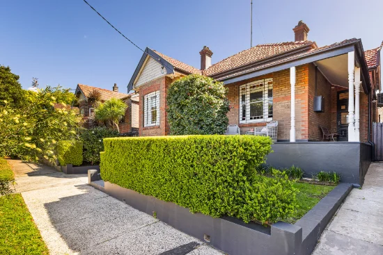 10 Clarendon Road, Stanmore, NSW 2048