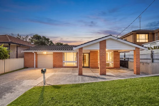 10 Clive Avenue, Warrawong, NSW 2502