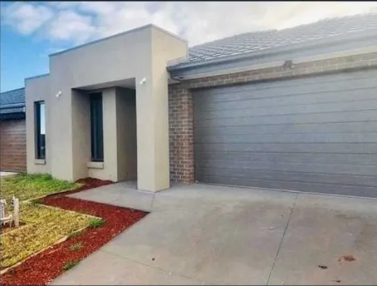 10 Colosseum Drive, Strathtulloh, Vic 3338