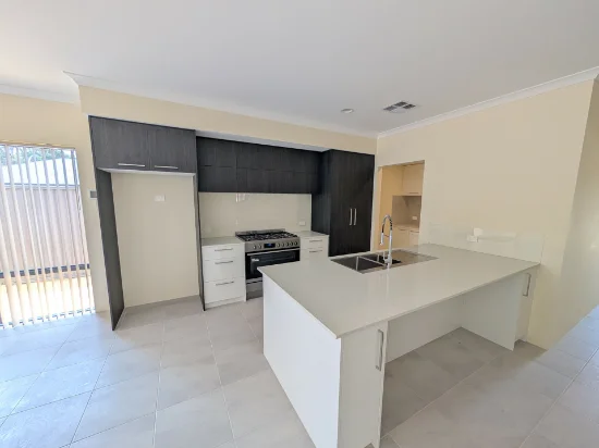 10 Conimbla Rd, Clarkson, WA 6030