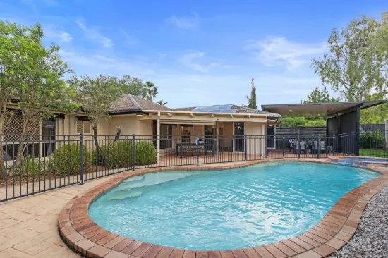 10 Creekview Street, Helensvale, Qld 4212