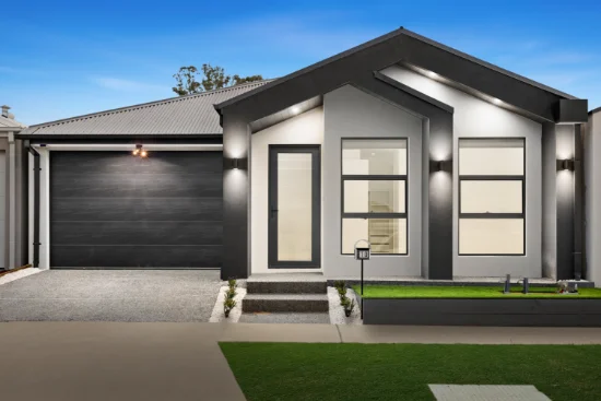 10 Darter Street, Mickleham, Vic 3064