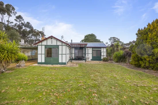 10 Delacombe Way, Willaura, Vic 3379