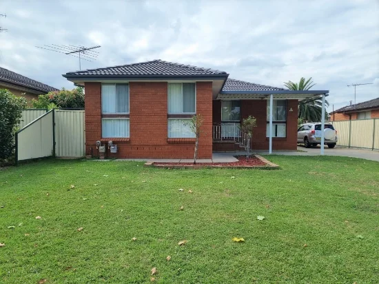 10 Dickens Road, Wetherill Park, NSW 2164 - For Rent