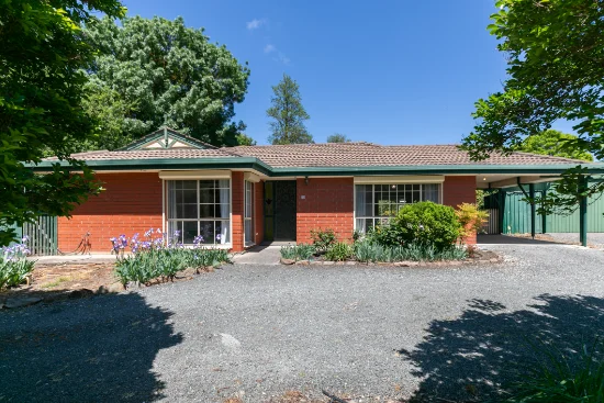 10 Discombe Road, Woodside, SA 5244