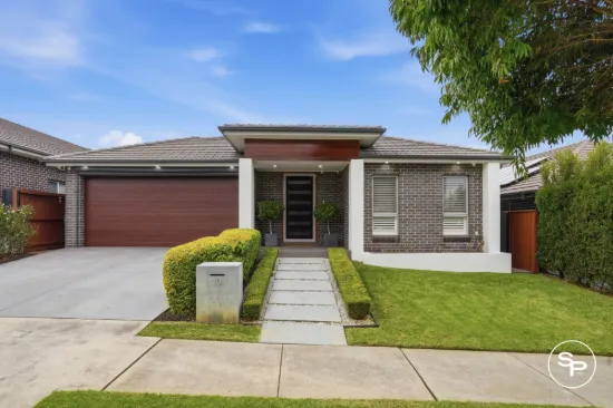 10 Downing Way, Gledswood Hills, NSW 2557