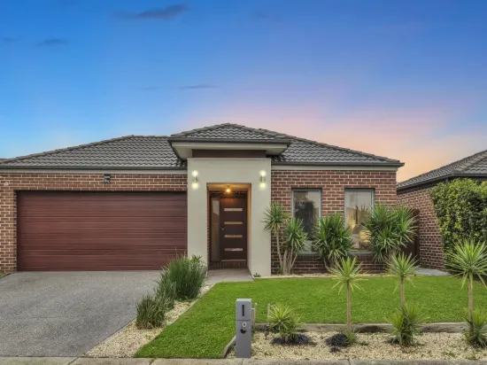 10 Dusky Bells Drive, Cranbourne West, Vic 3977