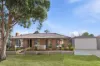 10 Earnshaw Drive, Carrum Downs, Vic 3201