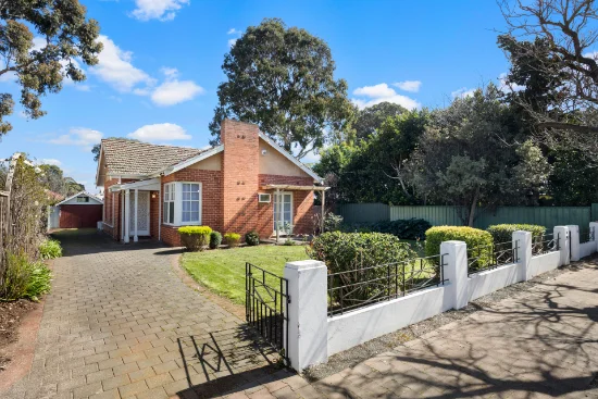 10 Eglington Avenue, Black Forest, SA 5035