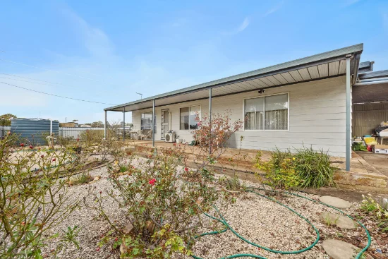 10 Eighth Street, Wangary, SA 5607