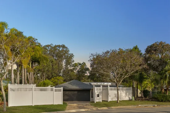 10 Eildon Place, Helensvale, Qld 4212 - For Sale