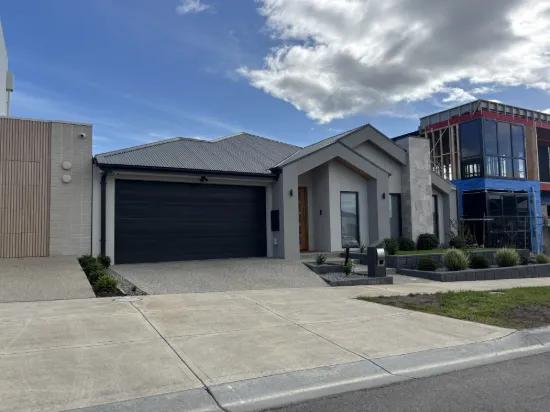 10 Elise Street, Greenvale, Vic 3059