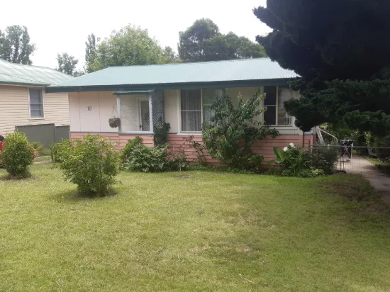 10 Elizabeth Street, Armidale, NSW 2350