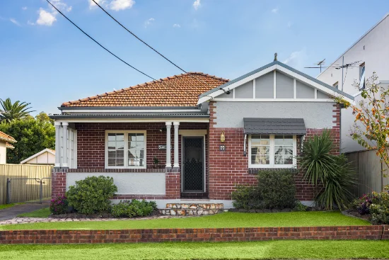 10 Elphinstone Street, Cabarita, NSW 2137