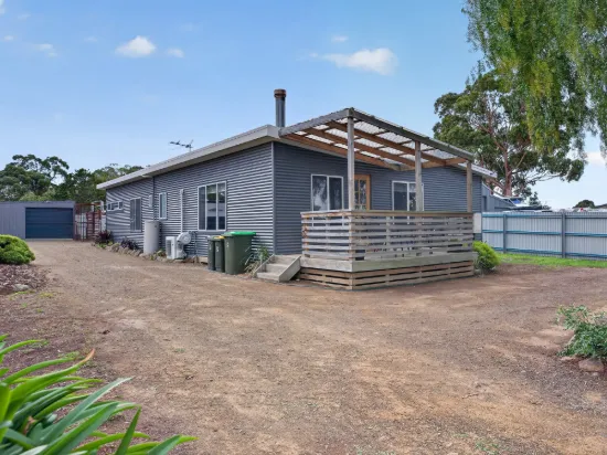 10 Erle Street, Carlton, Tas 7173