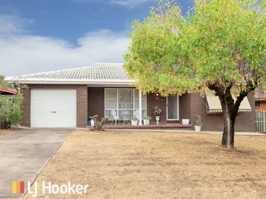 10 Ernest Street, Oxley Vale, NSW 2340