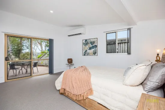 10 Esplanade, Point Vernon, Qld 4655-Image