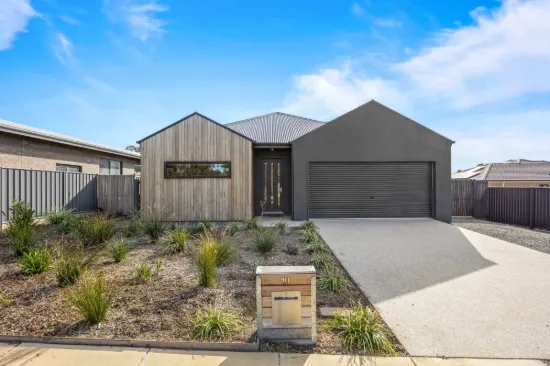 10 Evans Park Drive, Ararat, Vic 3377
