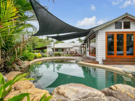 10 Fleming Street, Edge Hill, Qld 4870