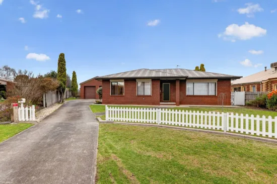 10 Flint Court, Maffra, Vic 3860