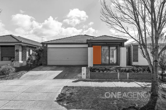 10 Flora Grove, Kurunjang, Vic 3337
