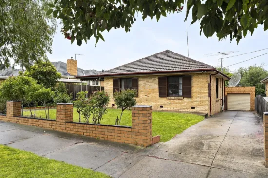 10 Glencara Street, Avondale Heights, Vic 3034