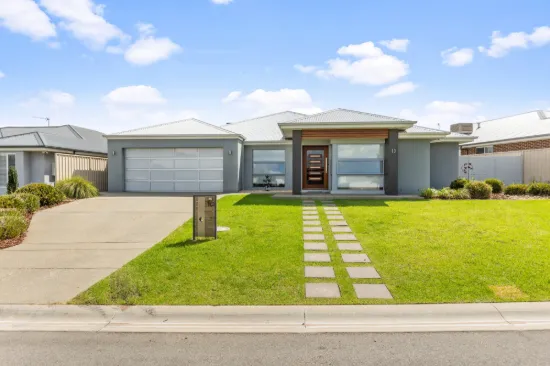 10 Goonawarra Street, Gobbagombalin, NSW 2650