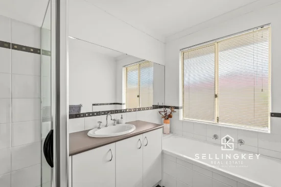 10 Gotch Crescent, Canning Vale, WA 6155-Image