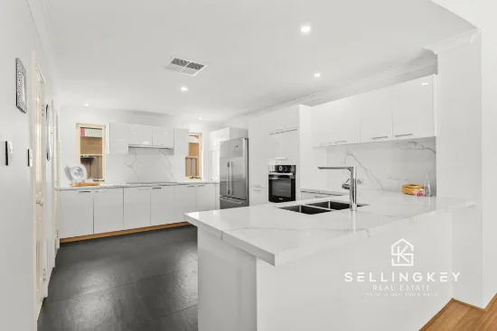 10 Gotch Crescent, Canning Vale, WA 6155-Image