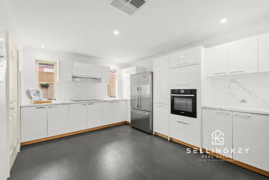 10 Gotch Crescent, Canning Vale, WA 6155-Image