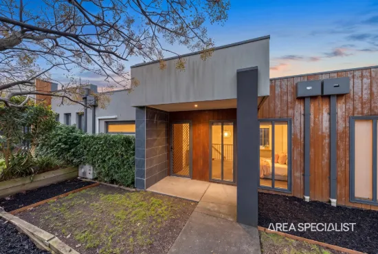 10 Grandvue Boulevard, Pakenham, Vic 3810