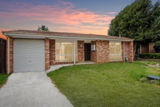 10 Hart Close, Palmerston, ACT 2913