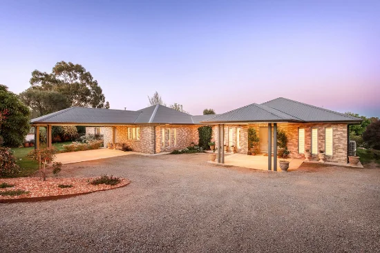 10 Hawksview Road, Wirlinga, NSW 2640