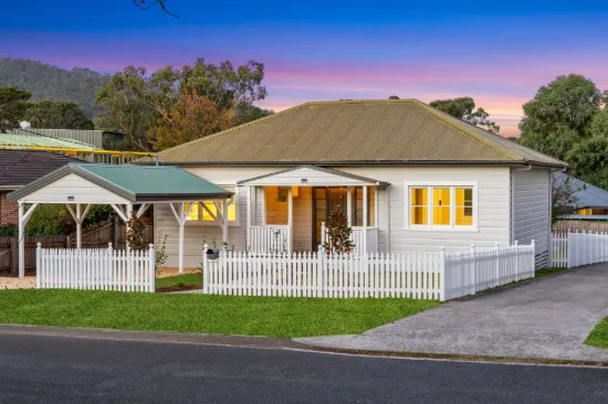 10 Henderson Avenue, Mittagong, NSW 2575