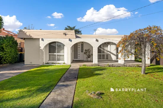 10 Henry Crescent, Seaford, Vic 3198